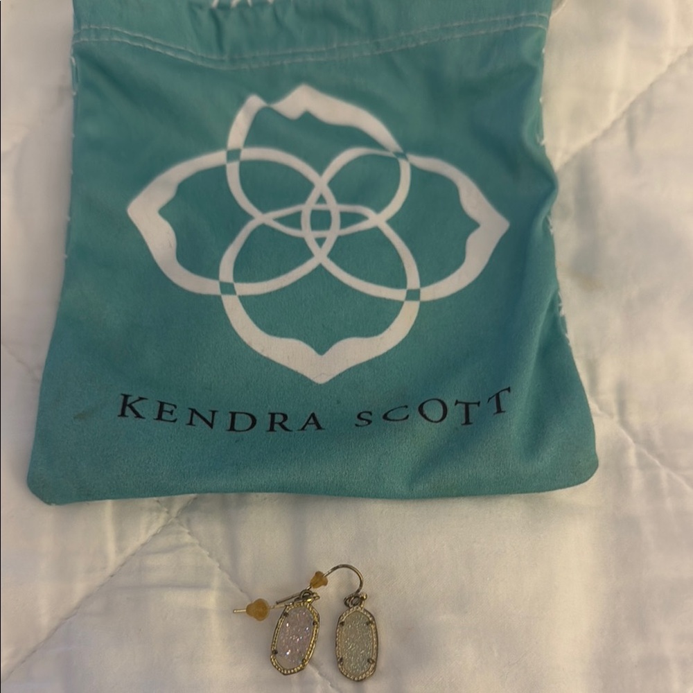 Kendra Scott Lee Gold Drop Earrings in Iridescent Drusy